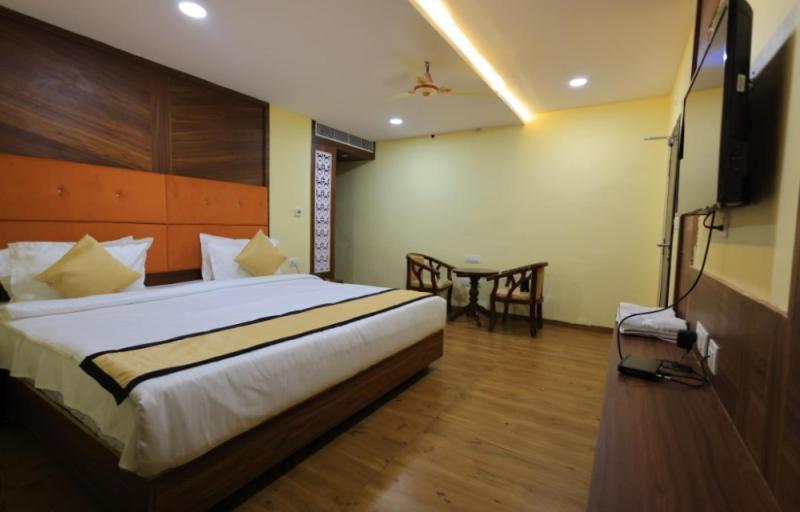 Sun Castle Hotel Palamaner Exterior photo
